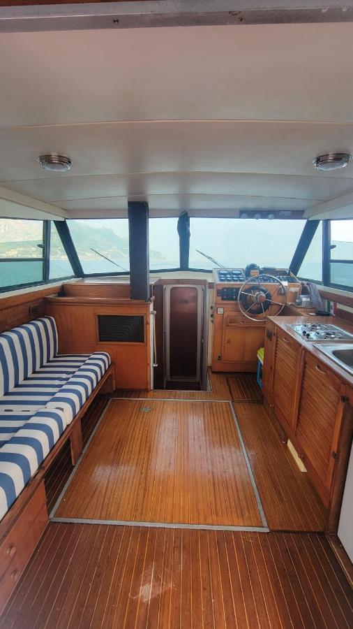 Salerno Yacht Ξενοδοχείο Εξωτερικό φωτογραφία